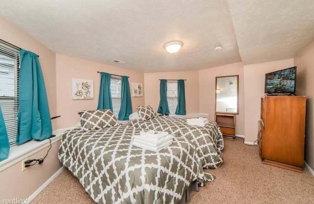 1307 Allegheny Ave Unit #3 Gallery 4