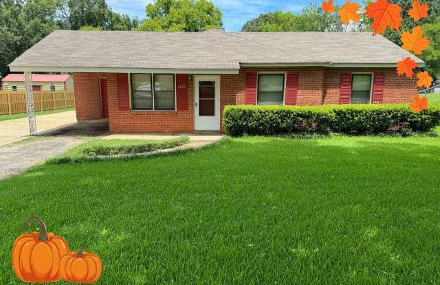 3-Bedroom Classic Ranch - 4259 Hickory Drive, Montgomery, AL 36109 3-Bedroom Classic Ranch - 4259 Hickory Drive, Montgomery, AL 36109