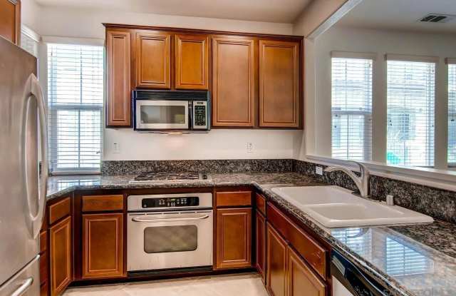 10429 Whitcomb Way Gallery 4