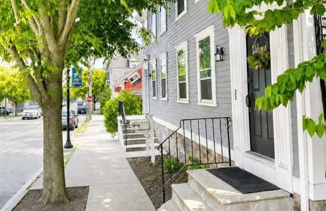 31 King Street Gallery 1