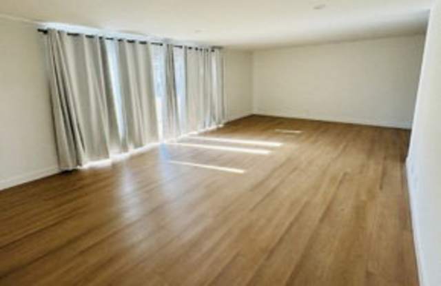 3500 West Manchester Boulevard Gallery 4