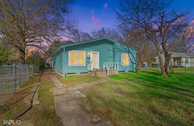 5 BEDROOM 2 BATH photos photos