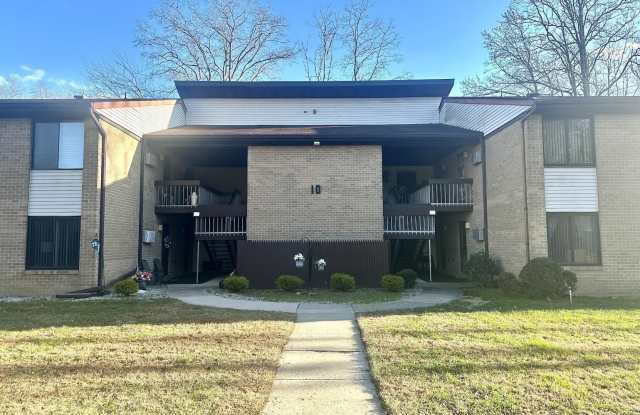 10 Pine Cluster Circle unit: E photos photos 10 Pine Cluster Circle unit: E photos photos