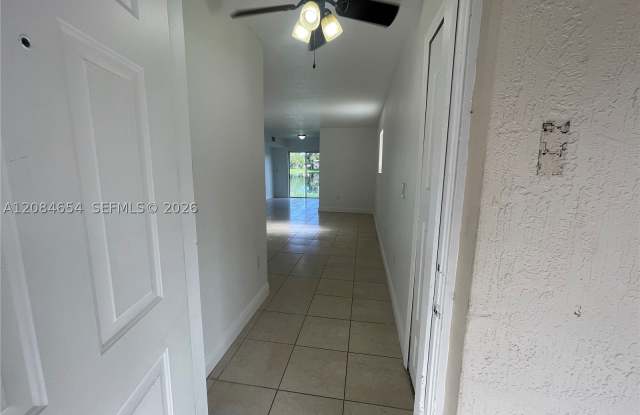 1251 SE 31st Ct Gallery 4