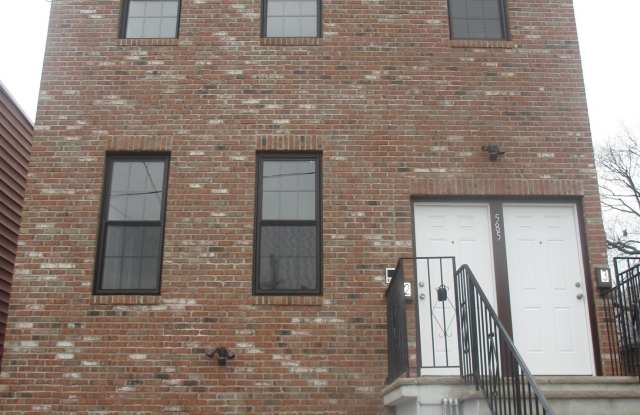 585 BRAMHALL AVE photos photos