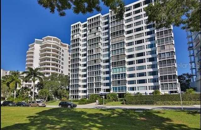 555 S GULFSTREAM AVENUE photos photos