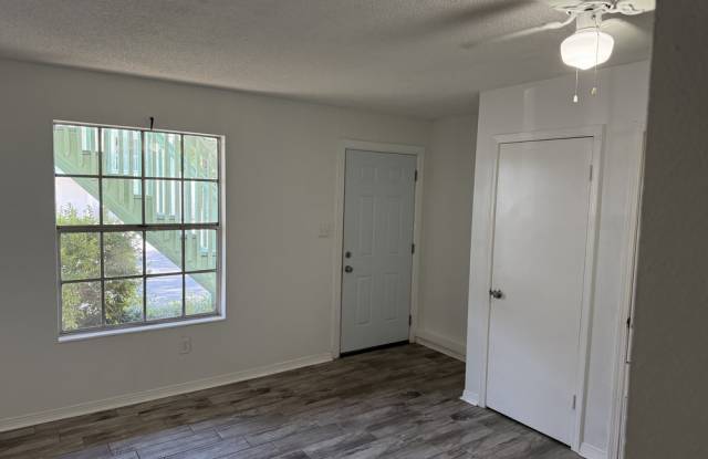 8026 Stark Ave photos photos