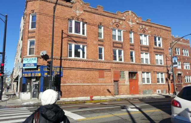 2350 W Augusta Blvd West Augusta Blvd. photos photos