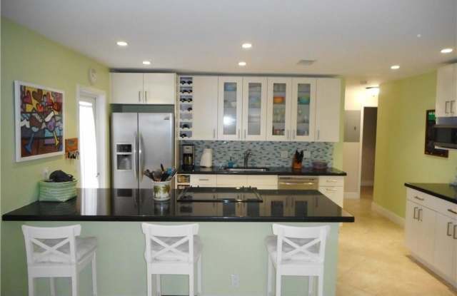2753 NE 28th St - 2753 Northeast 28th Street, Lighthouse Point, FL 33064
