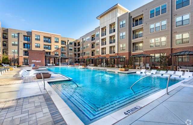 15252 Quorum Dr - 15252 Quorum Drive, Addison, TX 75001