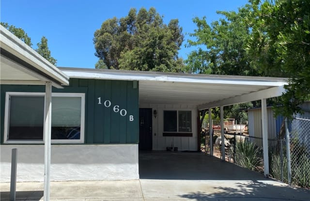 1060 W Lincoln Avenue - 1060 West Lincoln Avenue, Escondido, CA 92026