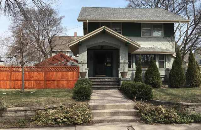 1828 E Newberry Blvd - 1828 East Newberry Boulevard, Milwaukee, WI 53211