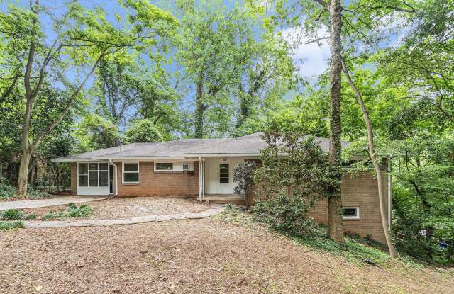 3 Bedroom 2 Bath House Centrally Located WITHIN Emory University photos photos