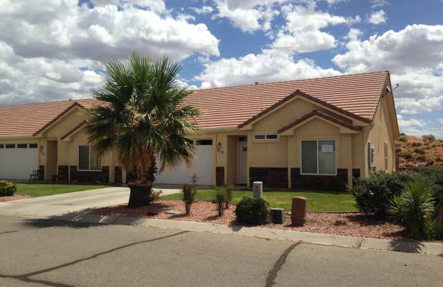 Cute townhome for rent photos photos