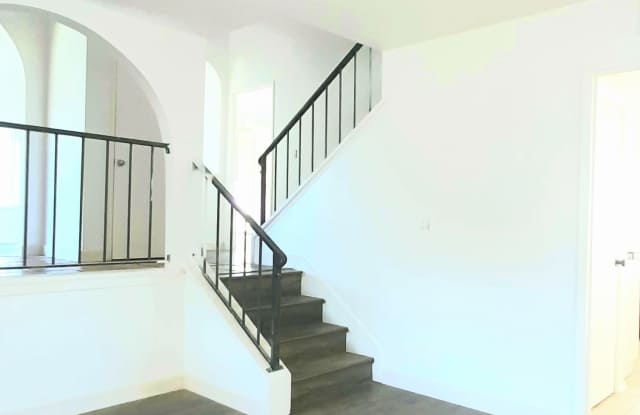 259 Larcom Street Gallery 3