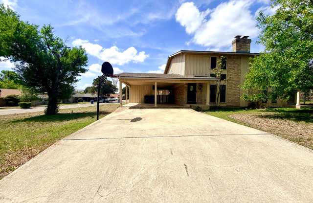 Stylish Two-Story Duplex with Loft, Fireplace & Private Backyard in New Braunfels! photos photos