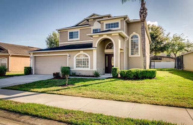 878 Sussex Dr Gallery 2