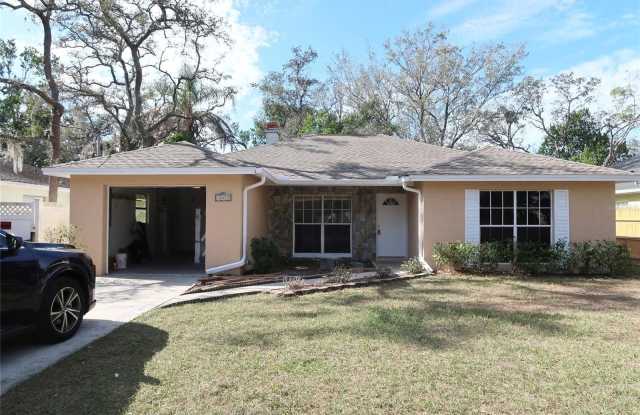 10410 N CONNECHUSETT ROAD photos photos