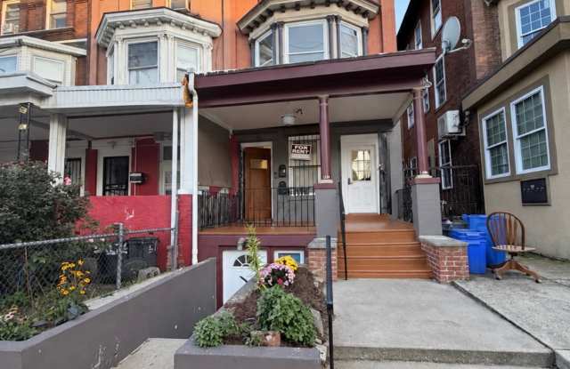 5128 Chester Avenue Gallery 1