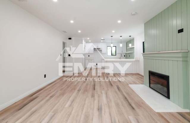 9135 Arrington Avenue Gallery 3