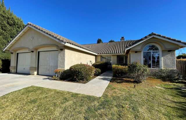 Spacious 1- Story Home with Great Open Floorplan photos photos