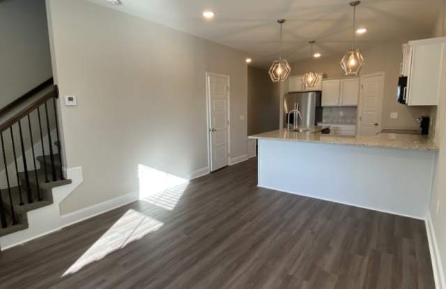 1040 Glenkirk Drive - E Gallery 4