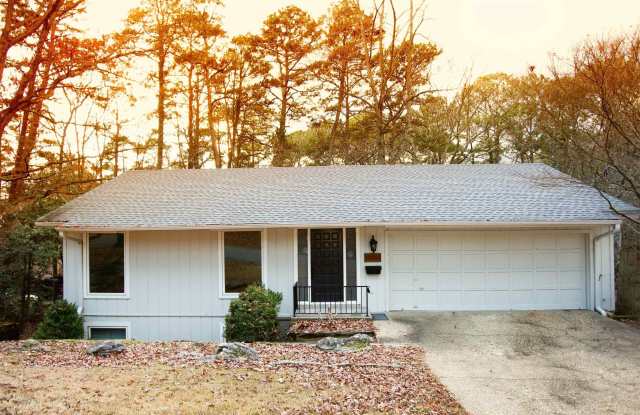 1506 Alberta Drive Gallery 1