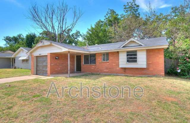 3217 Overland Dr - 3217 Overland Drive, Del City, OK 73115