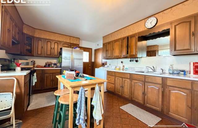 241 Boylston St. photos photos