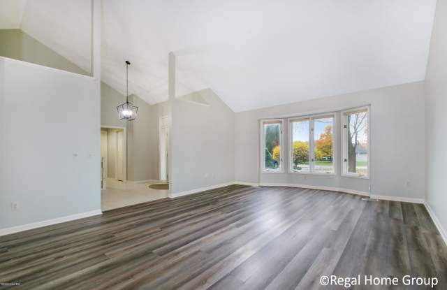 4955 N Quail Crest Drive SE Gallery 4