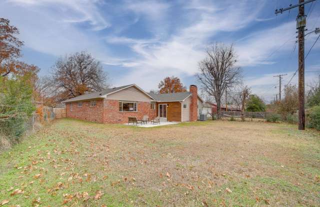 2441 S Norwood Ave photos photos