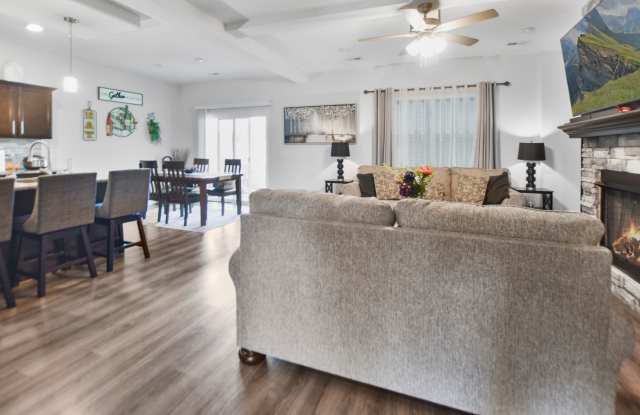 Pet Friendly Four Bedroom! Gallery 4