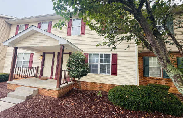 4 Bedroom 2.5 Bath Townhouse photos photos