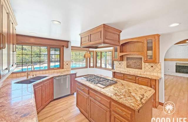9250 Beazley Ln Gallery 4