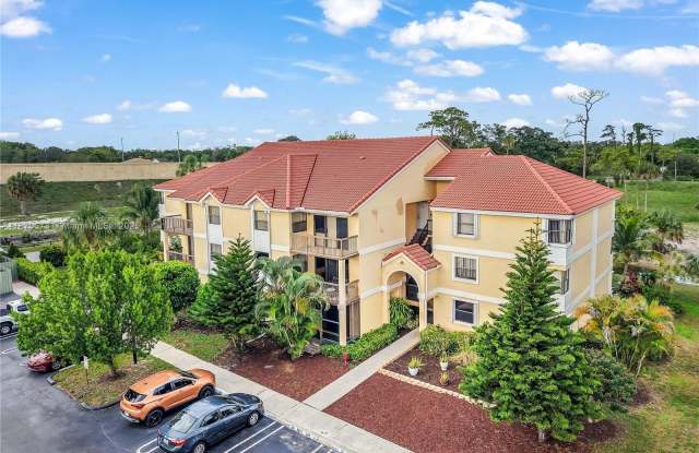 5801 Riverside Dr - 5801 Riverside Drive, Coral Springs, FL 33067