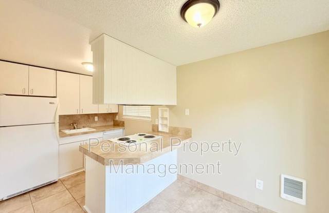 906 Z Street photos photos