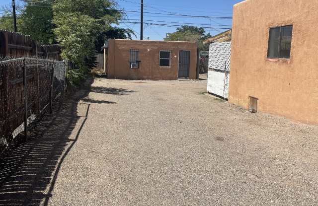 1919 Edith Boulevard Southeast - 1919 1/2 - 1919 Edith Boulevard Southeast, Albuquerque, NM 87102