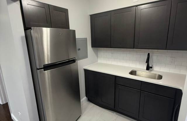 393 Grove St photos photos