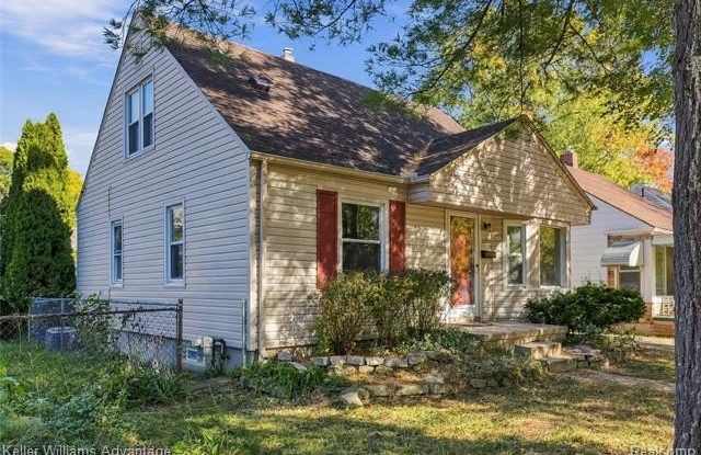 2201 Harwood Avenue Gallery 4