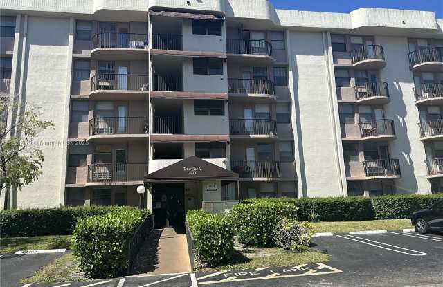 2771 Riverside Dr photos photos