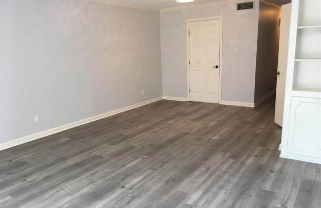 13274 Trail Hollow Drive Gallery 2