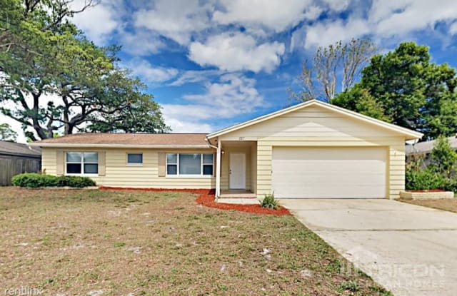 227 Lochmond Drive - 227 Lochmond Drive, Fern Park, FL 32730