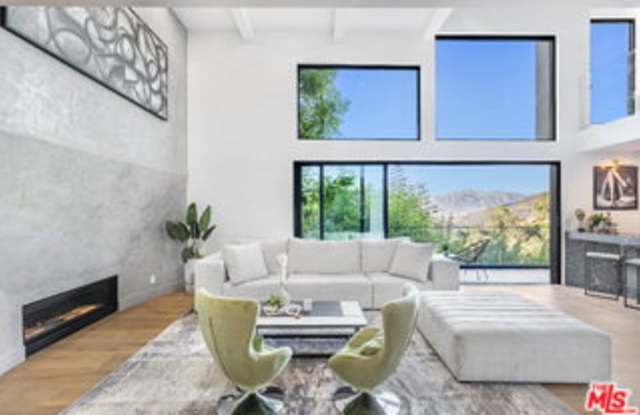 7317 Caverna Drive Gallery 2