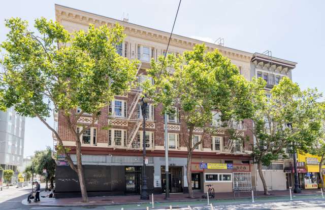 1651 Market Street Gallery 4