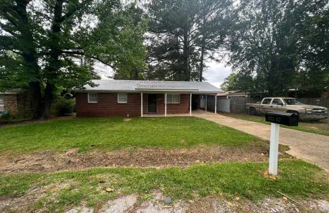 3 Bedroom 1 Bathroom brick home in West Tuscaloosa photos photos