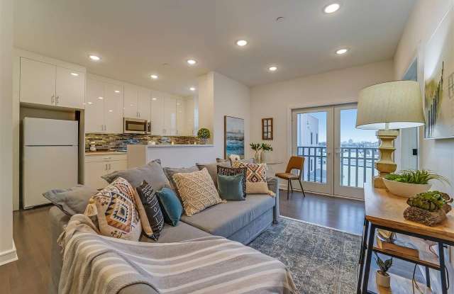 974 SUMMIT AVE photos photos
