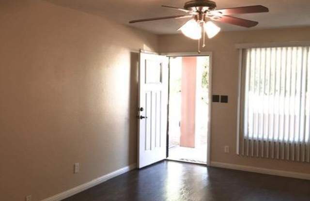 1943 E FREMONT Drive Gallery 4