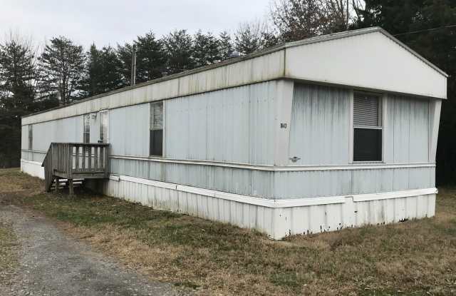 3 Bedroom 2 Bath Home For Rent Near Post! photos photos