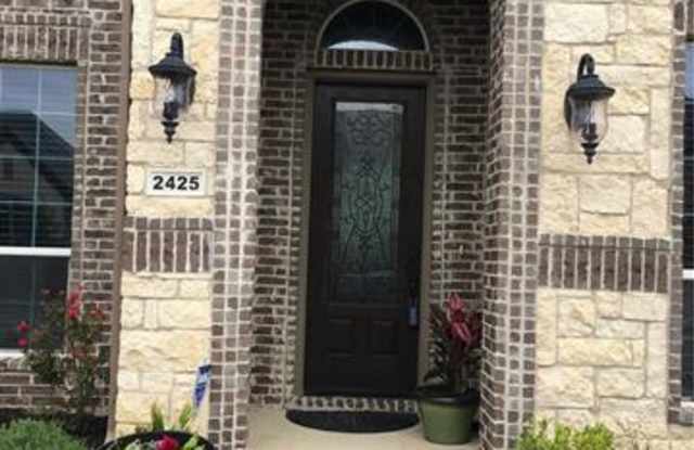 2425 Valley Glen Drive Gallery 2