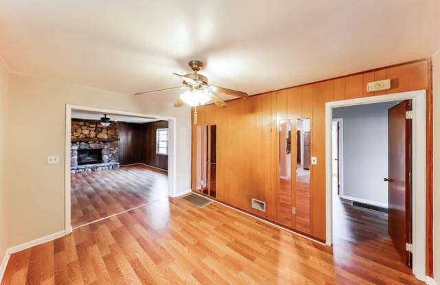 4009 Hazelwood Road Gallery 3